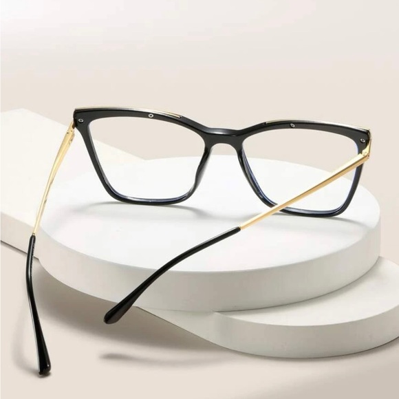 New”blue light”cat eye glasses with case.Stainless steel frame.Color-black/gold. - Picture 5 of 13
